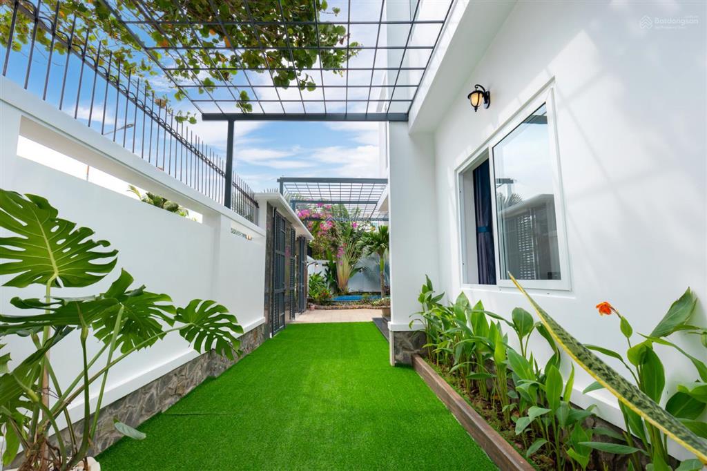 Cho thuê biệt thự 630m2 đẹp nhấ khu resort long cung + thủy tiên, vũng tàu. giá thuê 48tr/tháng