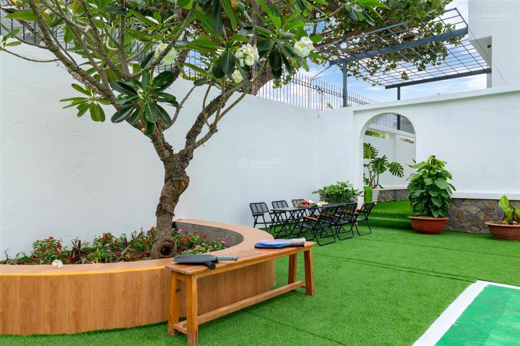 Cho thuê biệt thự 630m2 đẹp nhấ khu resort long cung + thủy tiên, vũng tàu. giá thuê 48tr/tháng