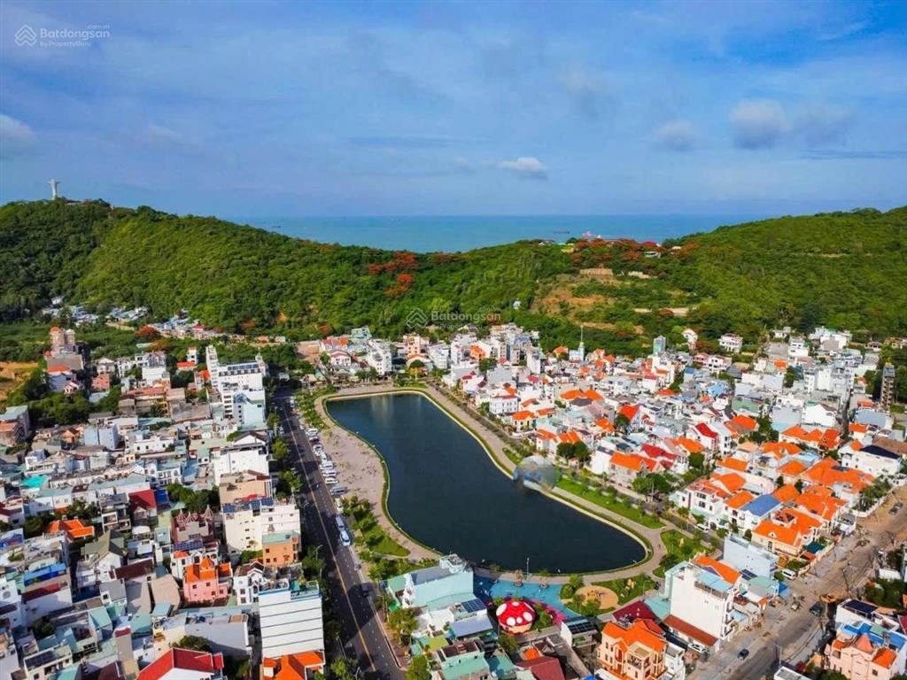 Cho thuê 3.000m2 mặt bằng đẹp, view hồ đẳng cấp chỉ 100m đến biển bãi sau vũng tàu