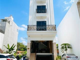 Bán nhà hiện đại có tầng hầm, thang máy giá chỉ 10,5 tỷ, quá tốt tại kđt chí linh, vũng tàu