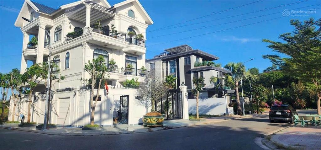 Bán lô biệt thự góc 2 mặt tiền cửa ngõ công viên nước sungroup giá 71 triệu/m2 đối diện công viên