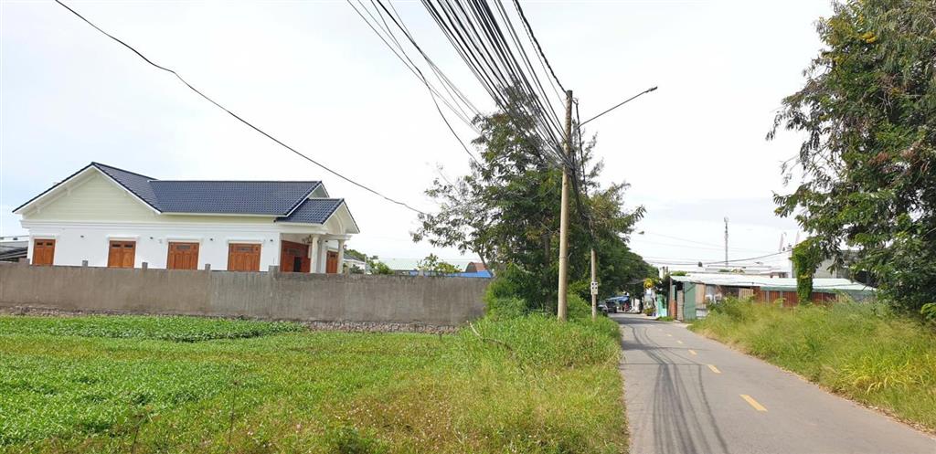 Bán quỹ đất 1100m2 mặt tiền nguyễn hữu cảnh, phường rạch dừa, sát resort long cung vũng tàu giá tốt