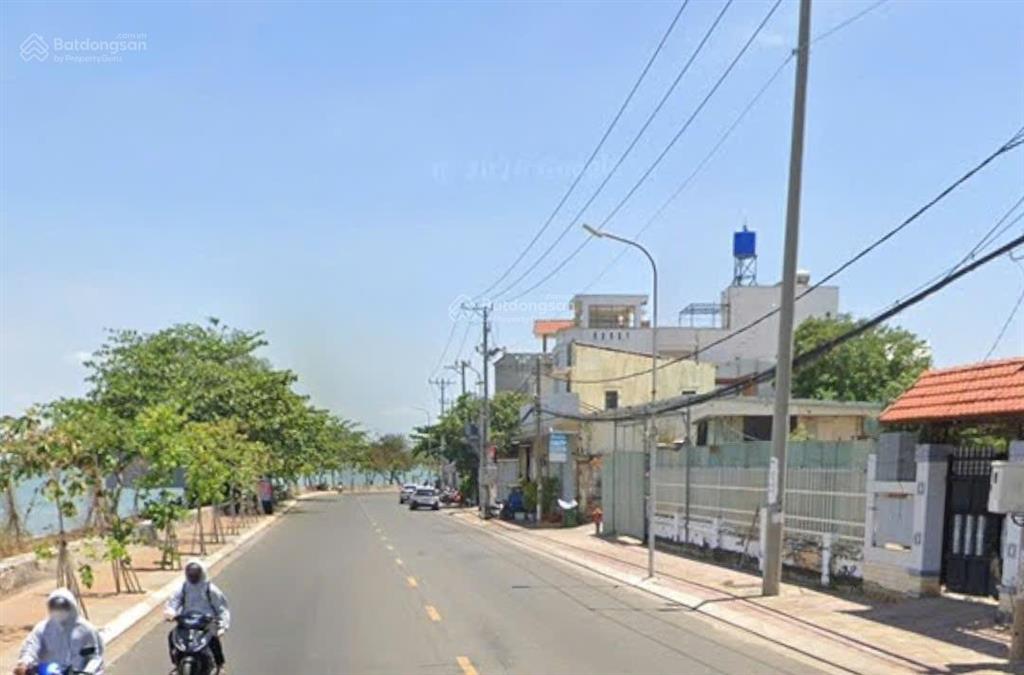 Cho thuê mặt bằng diện tích lớn 700m2, trần phú  view trực diện biển  tp vũng tàu chỉ 30tr/tháng