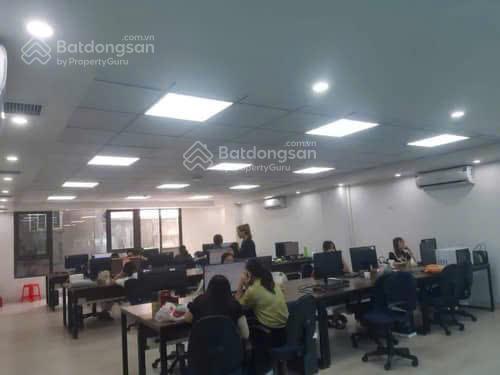 Mặt phố lạc long quân, 140m2, kinh doanh cực đẹp, vỉa hè rộng 3m, dòng tiền cao