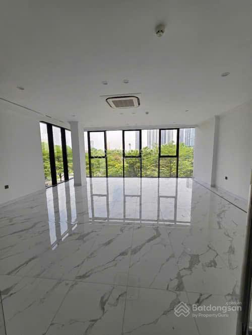 Mặt phố kim mã thượng, 165m2 lô góc, gara 7 chỗ, mặt tiền rộng kinh doanh đỉnh chỉ 75 tỷ