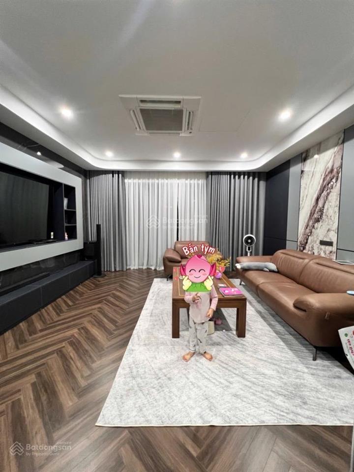 Nhà nguyễn khánh toàn 55m2  gara 7 chỗ  cách phố 70m dân xây còn mới  hiếm có
