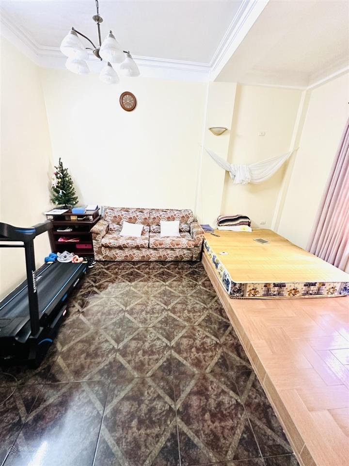 Nhà cầu giấy 52m2  gara ô tô  ngõ rộng  dân xây cực đẹp  chỉ nhỉnh 13 tỷ