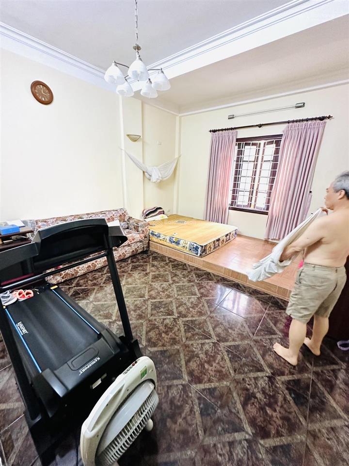 Nhà cầu giấy 52m2  gara ô tô  ngõ rộng  dân xây cực đẹp  chỉ nhỉnh 13 tỷ