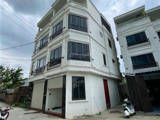 Cc bán căn góc đón tết 4tx45m2(5 ngủ)full nội thất ôtô đỗ gần 200m ql 21b gần cầu thạch bích 4,15tỷ