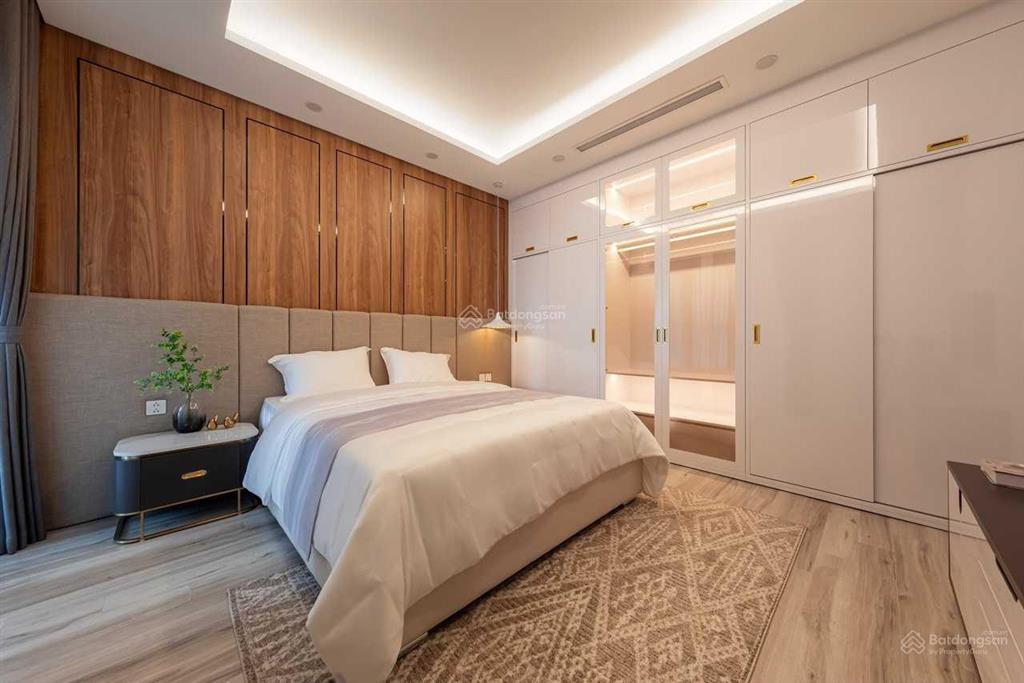 Chính chủ bán ch tại golden palm, dt 81.1m2 2pn 2wc, giá 8.5 tỉ  0965 066 ***