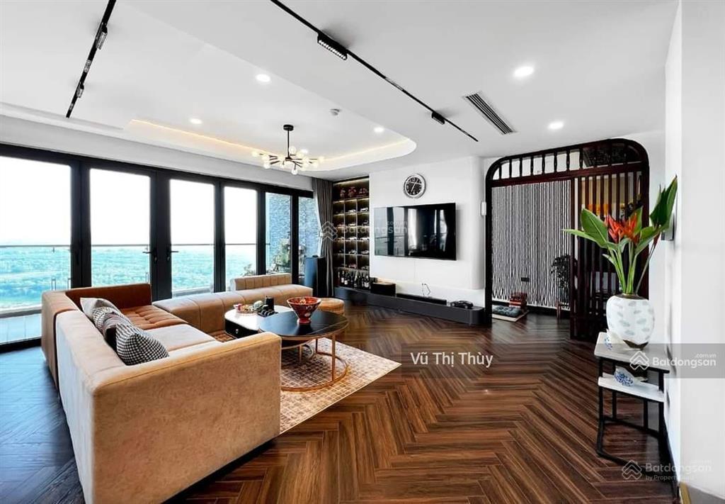 Cần bán căn hộ tại tháp 4 dolphin plaza 186m2 giá thiết kế  3n+1 3wc. full đồ cao cấp