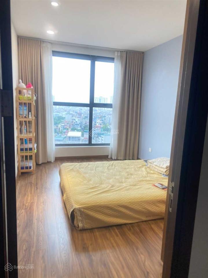 Chính chủ cần bán gấp ch tại 219 trung kính  central field 70m 2n2wc, giá 6,2 tỷ.  0965 066 ***