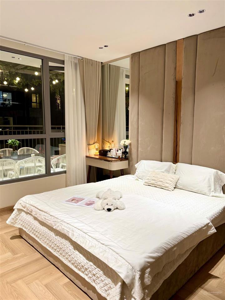 Cho thuê căn hộ góc 3pn sun ancora 3 lương yên 125 m² view sông. giá 32tr. full đồ. 0975 997 ***