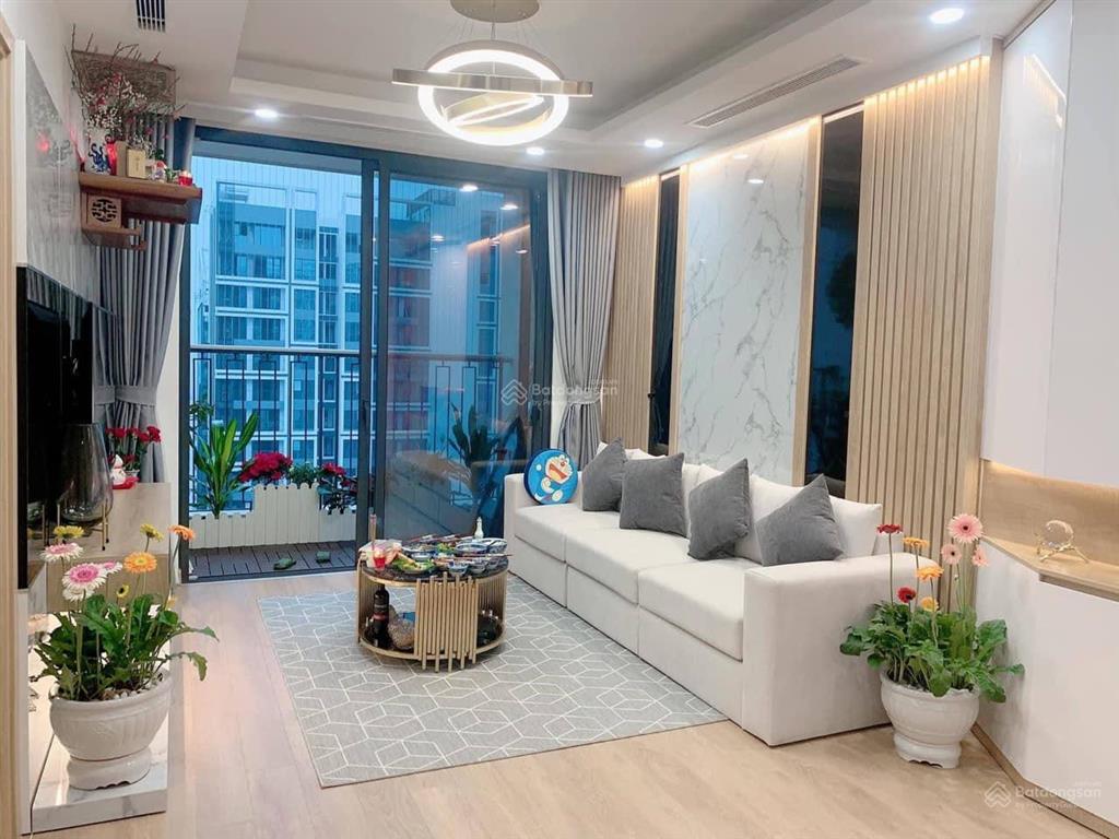 7.7 tỷ! bán căn hộ 2pn 80 m² tại berriver 390 nguyễn văn cừ, long biên.  0975 997 ***