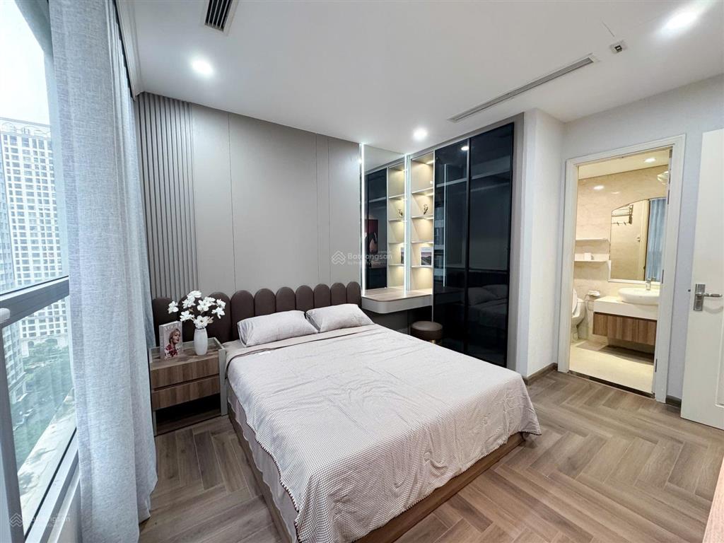 5.6 tỷ! cần bán căn hộ 2pn view times city tại helios, 75 tam trinh.  0975 997 ***