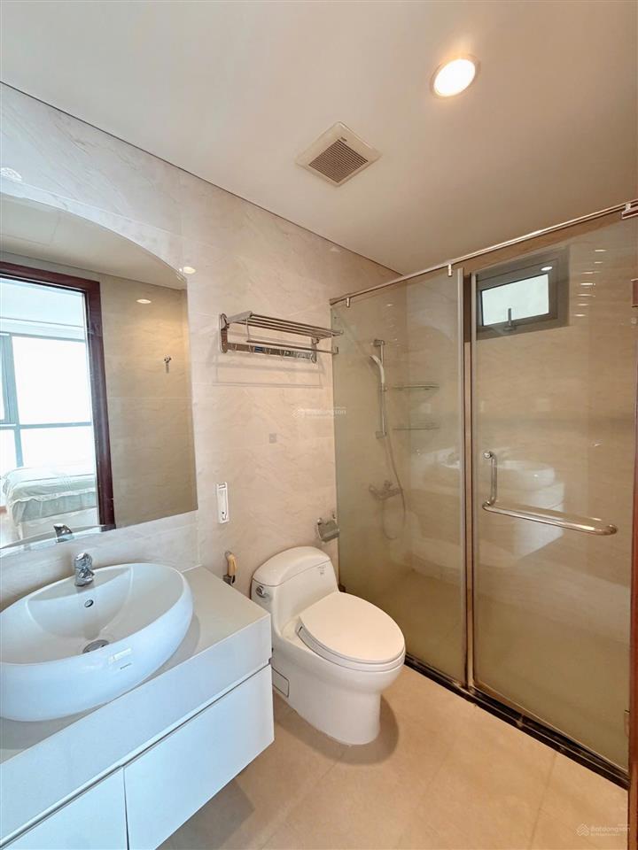 5.6 tỷ! cần bán căn hộ 2pn view times city tại helios, 75 tam trinh.  0975 997 ***