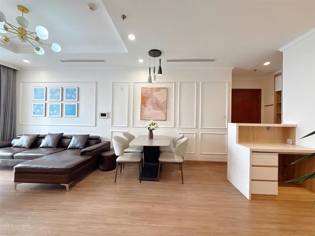 11 tỷ ! cần chuyển nhượng căn hộ 3pn 116m2 tại berriver, 390 nguyễn văn cừ.  0975 997 ***