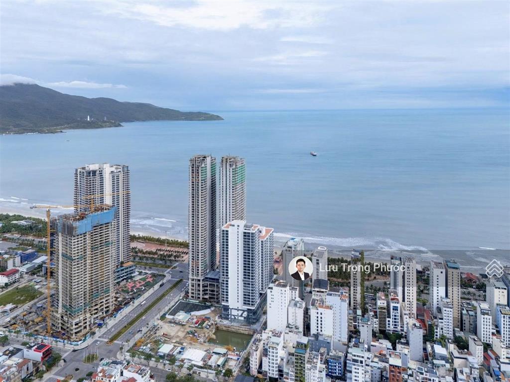 Cần bán khách sạn 4 sao đường võ văn kiệt, cách biển mỹ khê 50m, doanh thu 32 tỷ năm