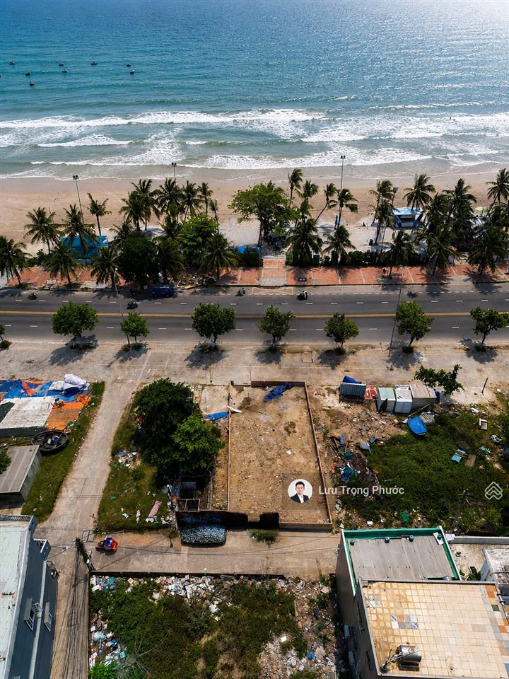 Bán cặp đất 2 mặt tiền biển hoàng sa, view trực diện biển mân thái, ngang 10m