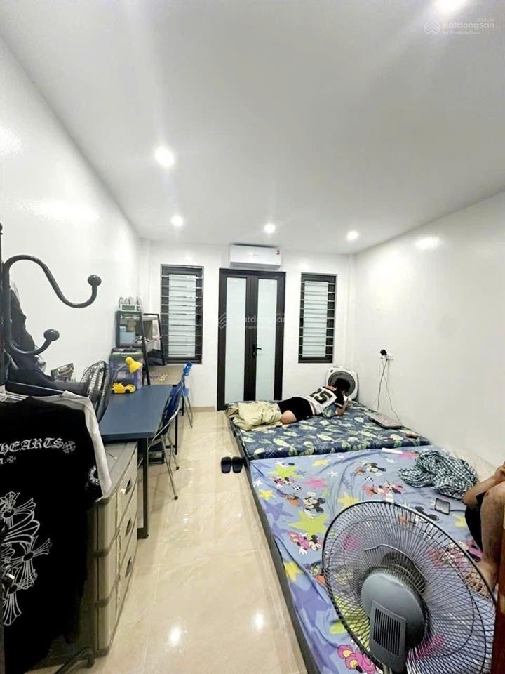 Bán gấp nhà! phố tôn đức thắng, 15m ra phố, ngõ ba gác tránh, nhà dân xây, sân xe,ban công, 39m2x5t