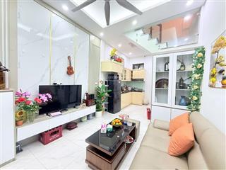 Thịnh quang, 30m ra mặt phố, ngõ to sân rộng, 2 thoáng vĩnh viễn, sổ nở hậu, dân xây 26m2, giá 7 tỷ