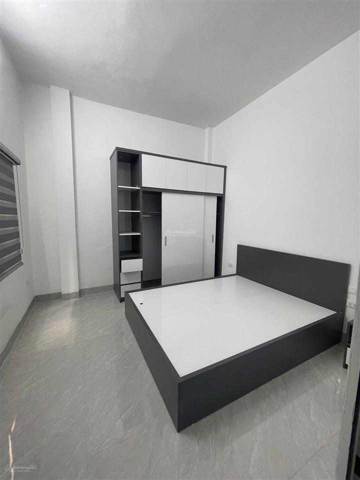 Đặng tiến đông, 50m ra oto, trước nhà sh quay đầu, mặt tiền 4.8m, dân trí cao, 60m2x4t, giá 13.5 tỷ