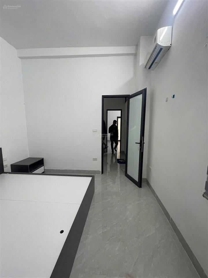 Đặng tiến đông, 50m ra oto, trước nhà sh quay đầu, mặt tiền 4.8m, dân trí cao, 60m2x4t, giá 13.5 tỷ