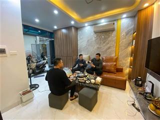 Bán nhà trung phụng, ngõ thông rộng, ba gác phòng vèo, gần phố, sân xe riêng, dân xây, 38m2x5t