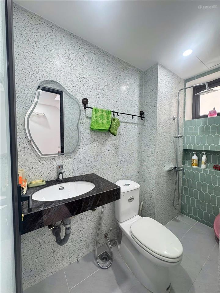 Bán nhà thổ quankhâm thiên,2 thoáng trước sau, ngõ nông, thông các ngả, mặt tiền rộng,35mx4t, 8 tỷ