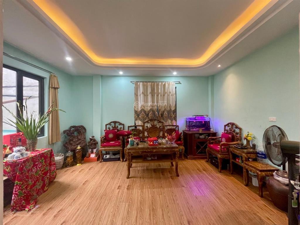 Siêu hiếm trung phụng, 10m ra phố, lô góc, ngõ thông, bagác đỗ cửa, kinh doanh, nhà mới đẹp,39m2x5t