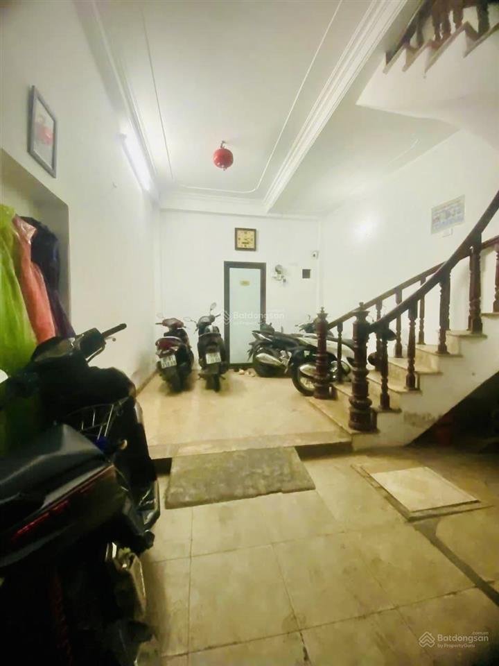 Gía tốt !phố hào nam, ngõ thông bagác, mặt ngõ kinh doanh, mt rộng, kết hợp ở giữ tiền, 38m2, ko qh
