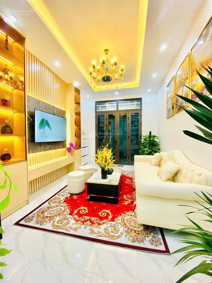 Nhà đẹp tương lai ra phố tôn đức thắng, ba gác chạy vòng, ô tô đỗ gần, mới đẹp, tặng nội thất, 35m2