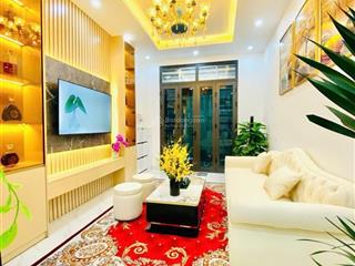 Nhà đẹp tương lai ra phố tôn đức thắng, ba gác chạy vòng, ô tô đỗ gần, mới đẹp, tặng nội thất, 35m2