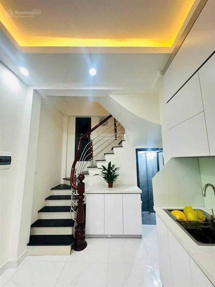 Hiếm phố tây sơn, cạnh đh công đoàn, 2 mặt thoáng, 1bước ra ô tô, gần phố, mới đẹp, 26m2x5t, ko qh