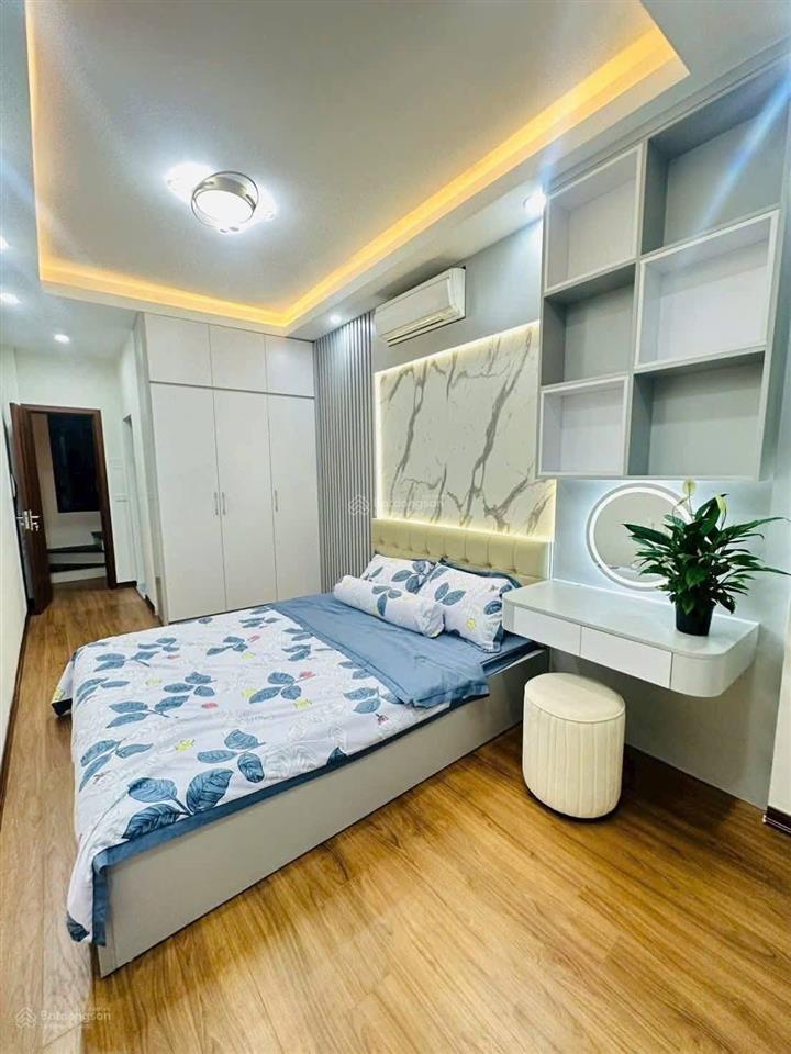 Hiếm phố tây sơn, cạnh đh công đoàn, 2 mặt thoáng, 1bước ra ô tô, gần phố, mới đẹp, 26m2x5t, ko qh