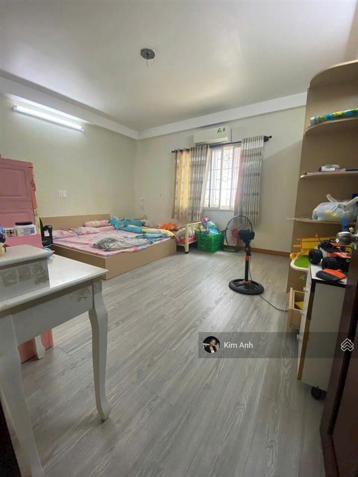 Bán nhà 4 tầng  veiw công viên đối diện gigamall phạm văn đồng hiệp bình chánh đường bàn cờ 12m.