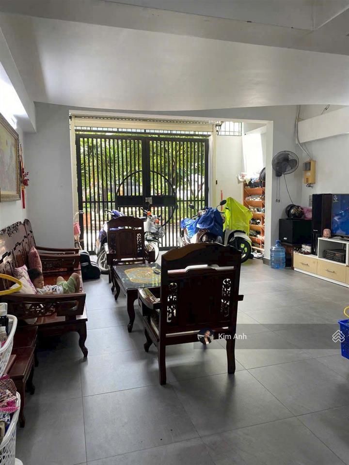 Bán nhà 4 tầng  veiw công viên đối diện gigamall phạm văn đồng hiệp bình chánh đường bàn cờ 12m.