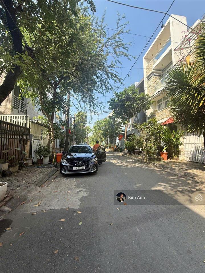 Bán nhà 4 tầng  veiw công viên đối diện gigamall phạm văn đồng hiệp bình chánh đường bàn cờ 12m.