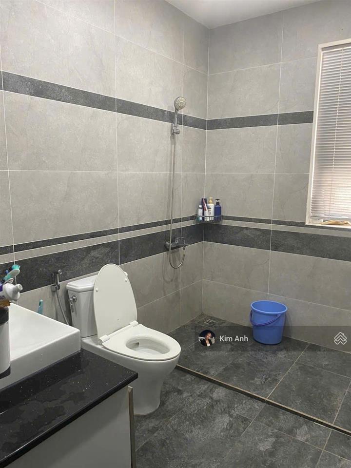 Bán căn nhà 3 lầu mái đúc đường 25 khu bên sông  sát gigamall  đường bàn cờ phân lô 12m