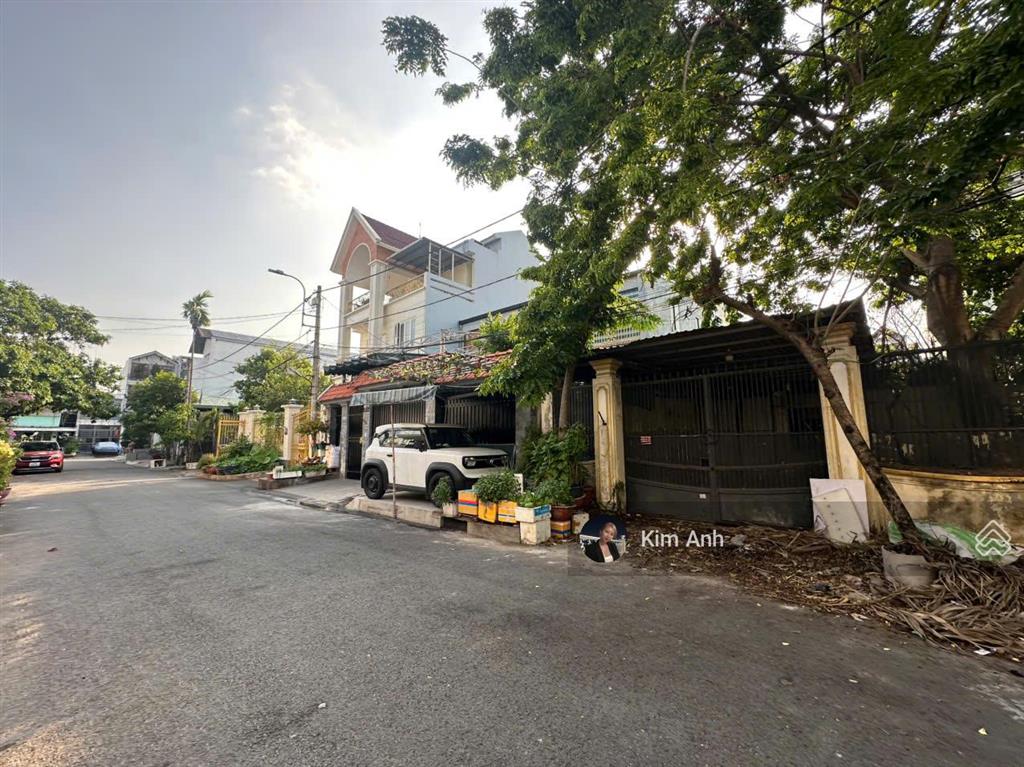 Quá hiếm nhỉnh 15 tỷ sở hữu lô đất biệt thự khu bên sông bề ngang khủng 9.5m vuông vức tờ a4.