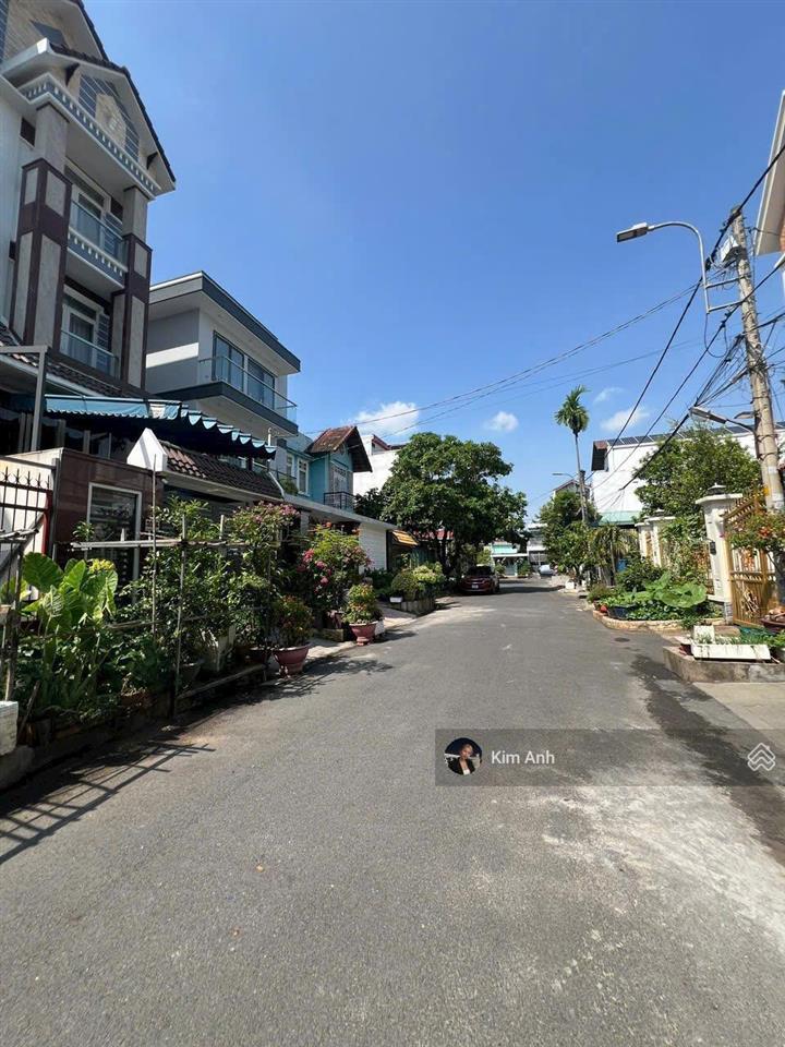 Quá hiếm nhỉnh 15 tỷ sở hữu lô đất biệt thự khu bên sông bề ngang khủng 9.5m vuông vức tờ a4.