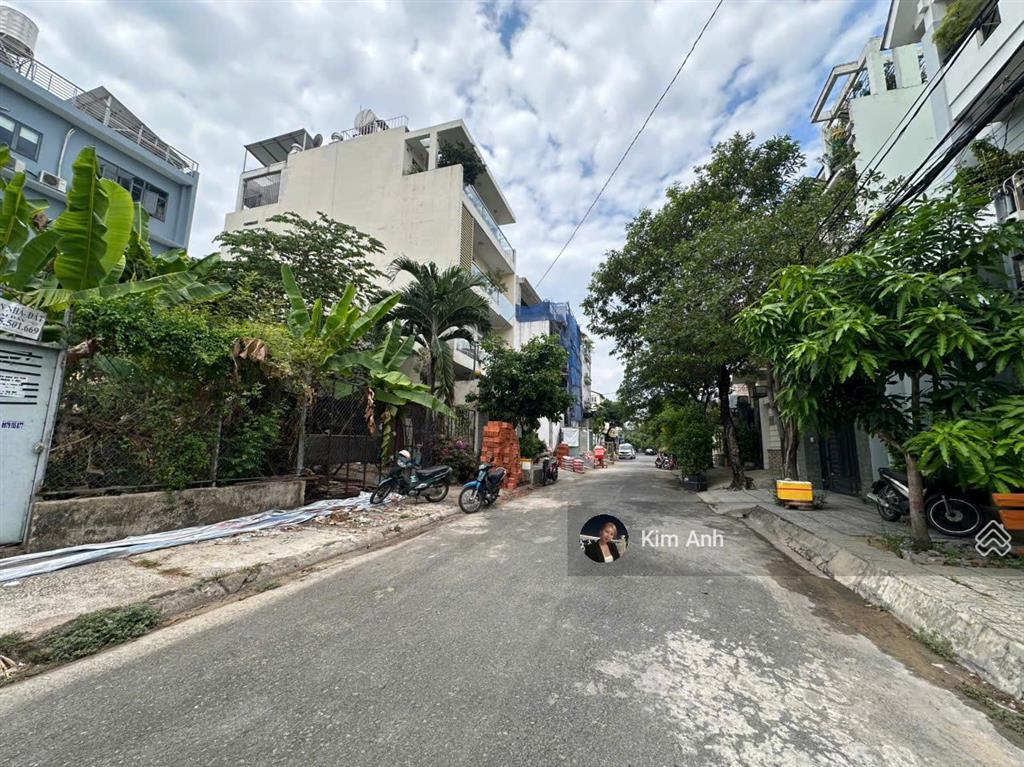 Duy nhất 1 lô sát giga mall dt 100m2 giá chỉ 8,5 tỷ  khu bên sông phường hiệp bình chánh.