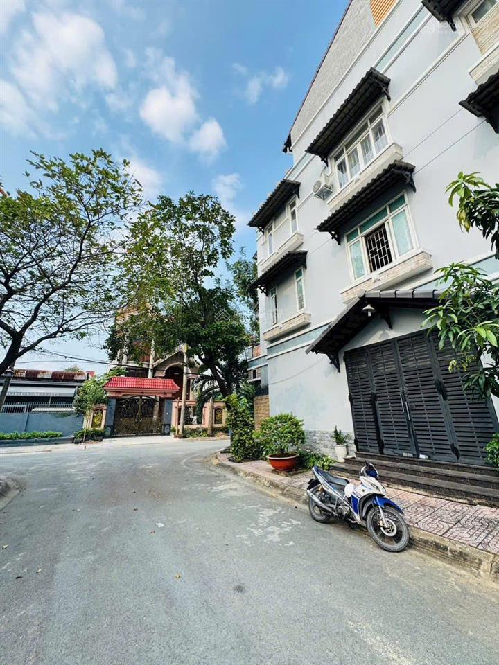 Bán căn góc hai mặt tiền khu văn phòng chính phủ, liền kề vạn phúc city, hiệp bình phước, thủ đức