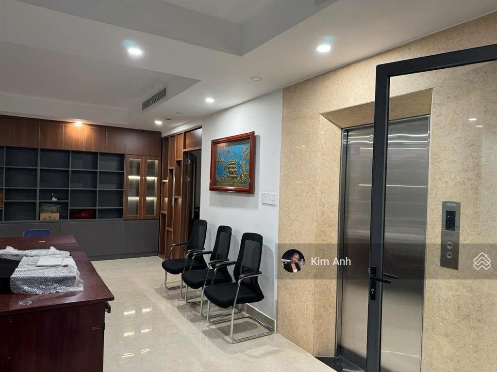 Hiếm có! bán nhà căn góc 2 mặt tiền kế giga mall, dtsd 207m², 3 tầng lầu, khu bên sông