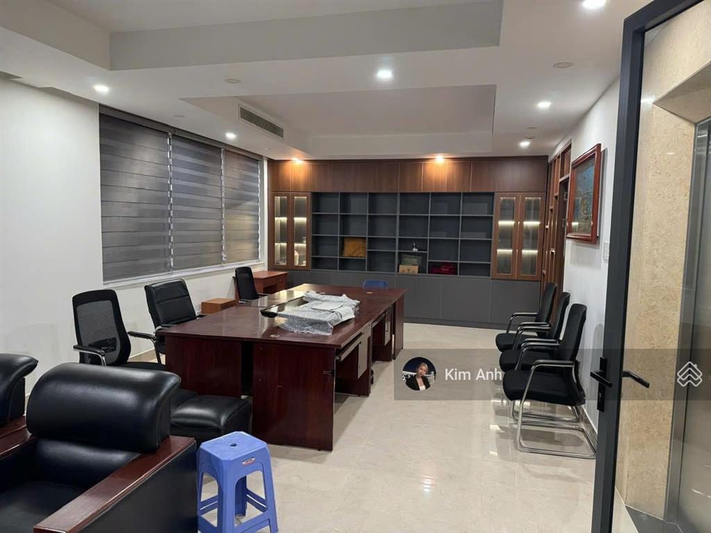 Hiếm có! bán nhà căn góc 2 mặt tiền kế giga mall, dtsd 207m², 3 tầng lầu, khu bên sông