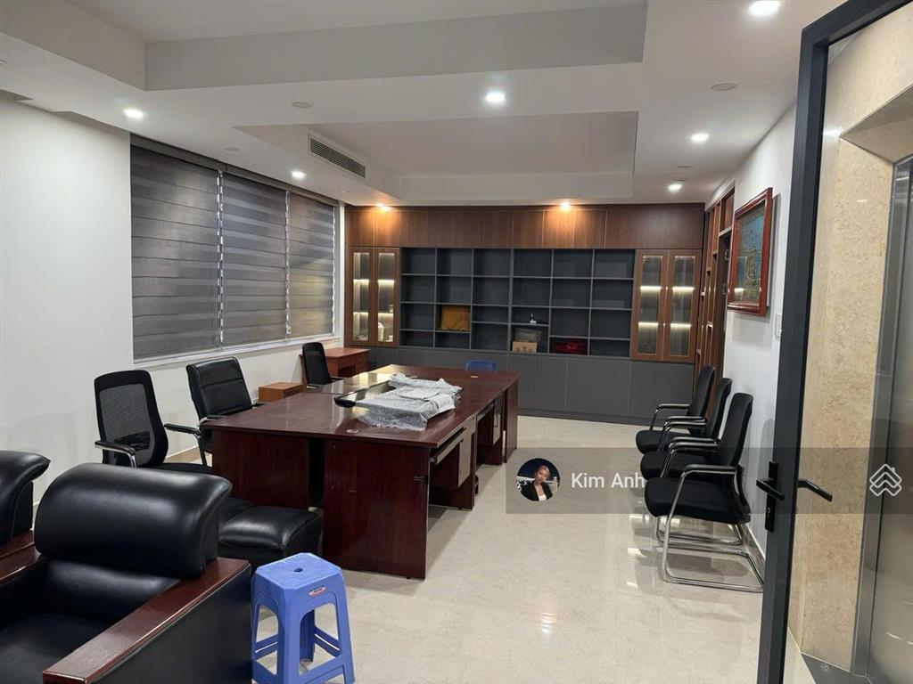 Hiếm có! bán nhà căn góc 2 mặt tiền kế giga mall, dtsd 207m², 3 tầng lầu, khu bên sông