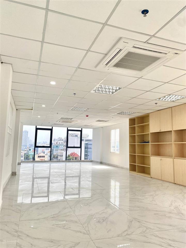 Cho thuê văn phòng 110m2 giá 16 triệu/tháng thanh xuân