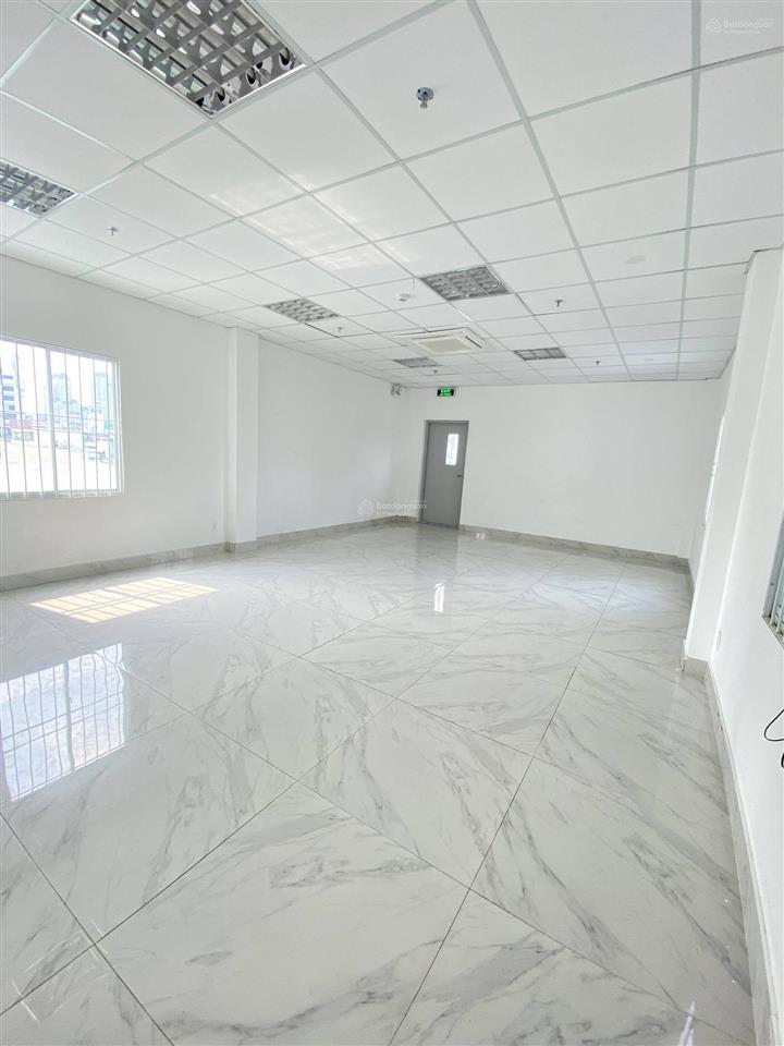 Cho thuê văn phòng 110m2 giá 16 triệu/tháng thanh xuân