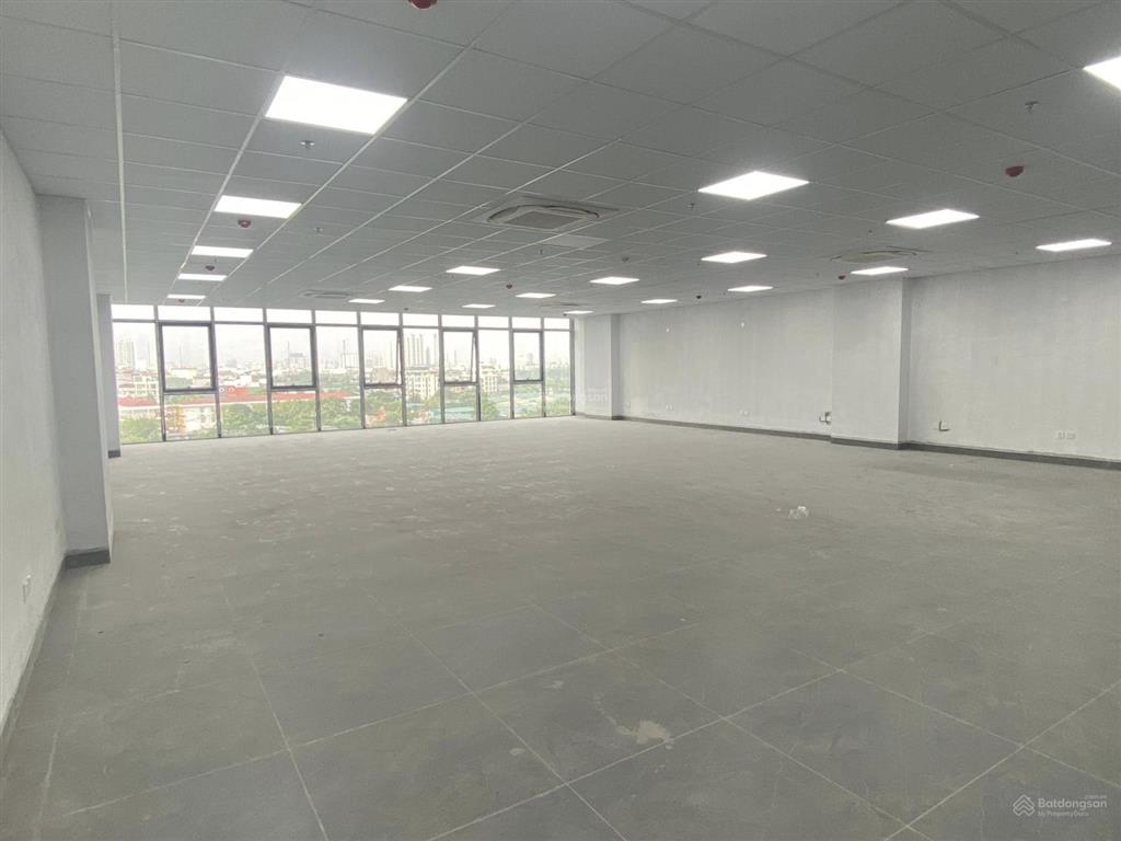 Cho thuê văn phòng khuất duy tiến 100m giá 15 triệu/tháng