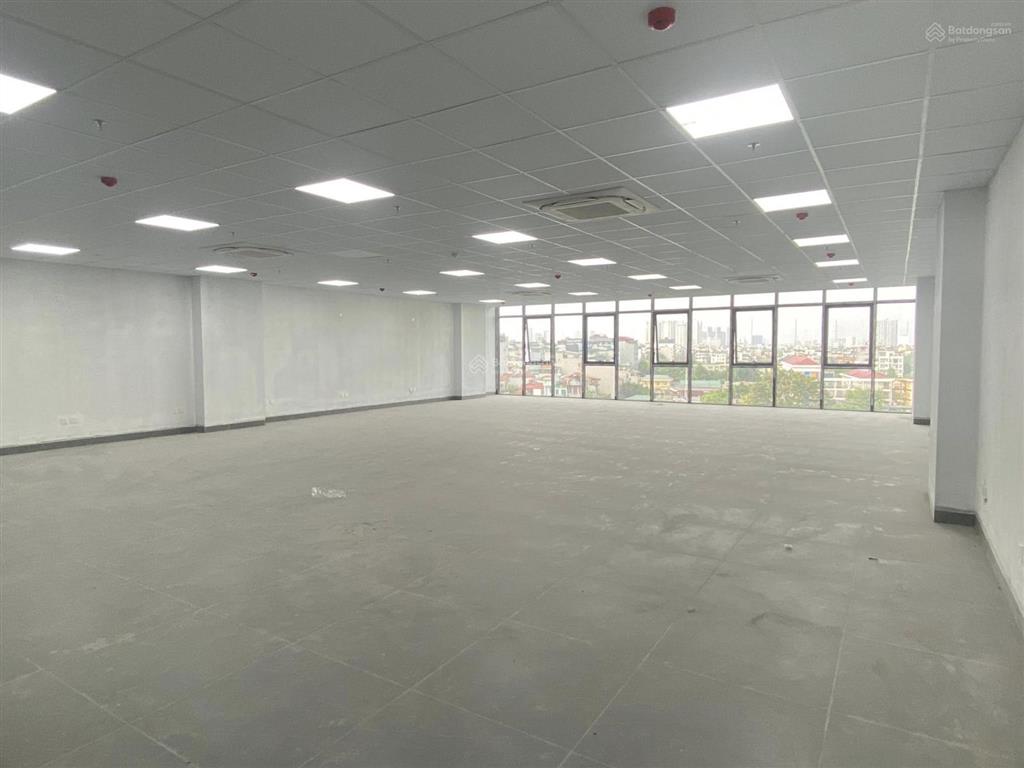 Cho thuê văn phòng khuất duy tiến 100m giá 15 triệu/tháng